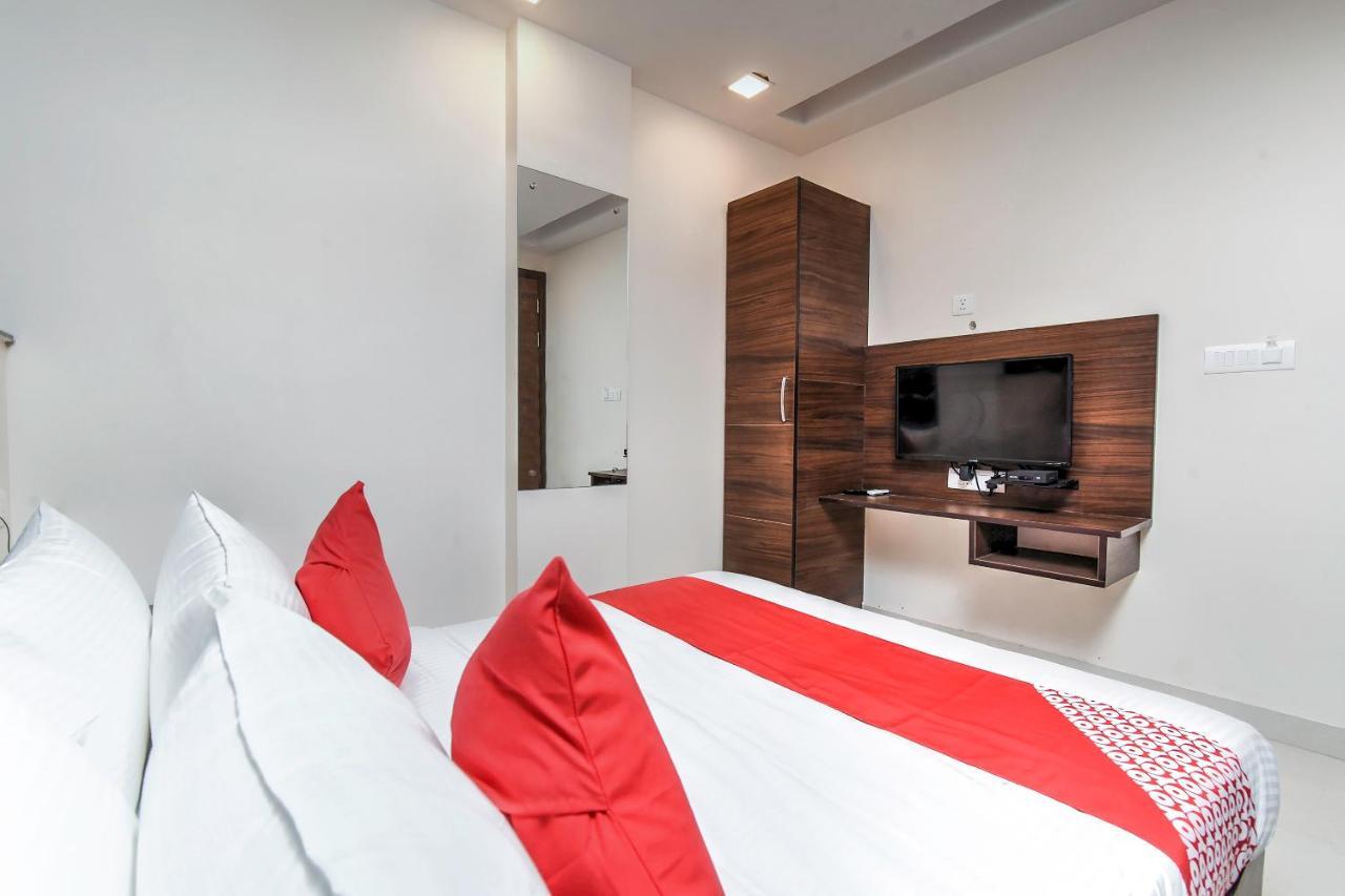 Oyo 81042 Rajput Resort Patiāla エクステリア 写真